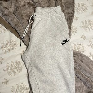 Nike heathered light grey joggers, size women’s small